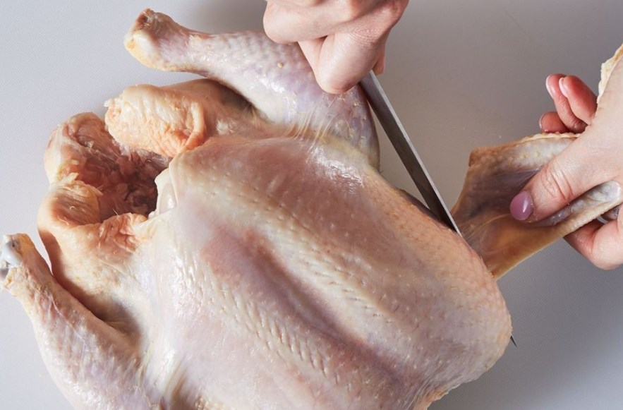 Pemotongan Ayam Yang Halal